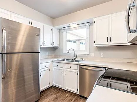 3rd image of 2119 8th Ave N APT 3