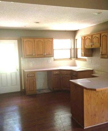 4th image of 21200 E 51st Terrace Ct S