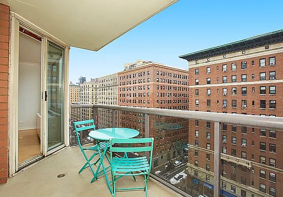 5th image of 250 W 90th St APT 14K