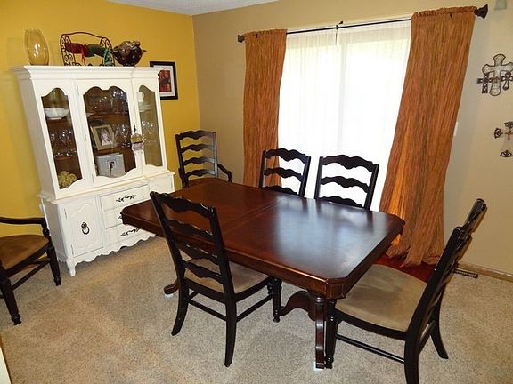 5th image of 1105 E Skyview Dr