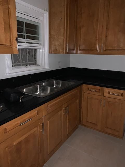 1st image of 1460 W 98th St
