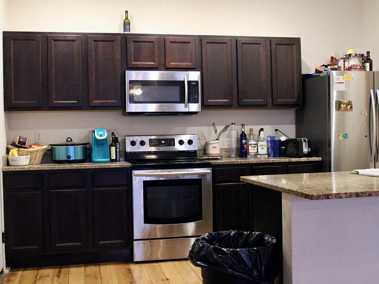 727 E Jefferson St — Photo 1