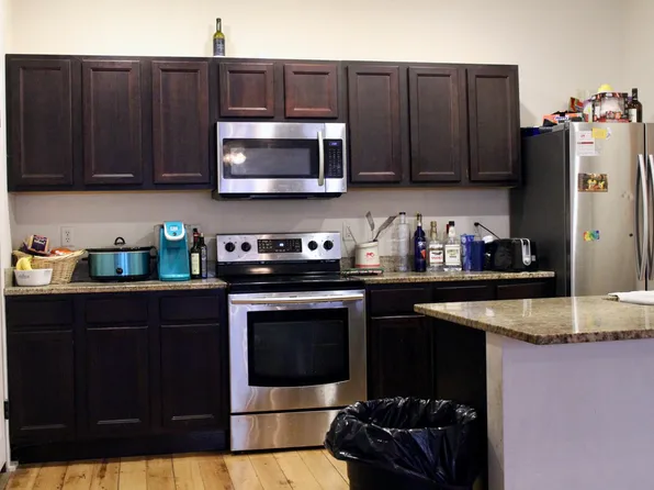 727 E Jefferson St #727, Iowa City, IA 52245