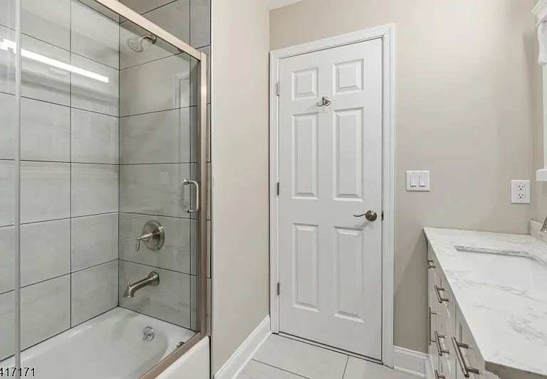 156 N Auten Ave — Photo 18