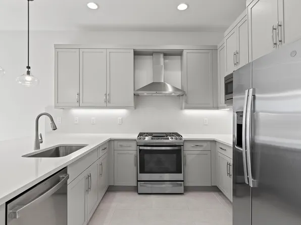 20187 Ainsley St, Estero, FL 33928