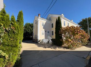22 Stockholm St APT 1, Newport, RI 02840