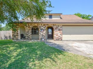 103 Ralph St, Clute, TX 77531