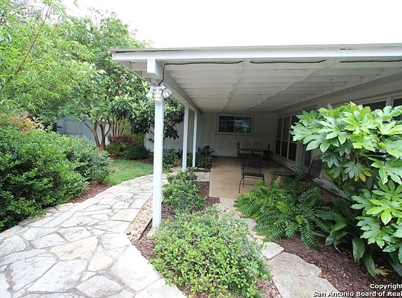 4th image of 13715 Oak Cabin