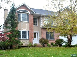 167 Grace Ave, Old Tappan, NJ 07675