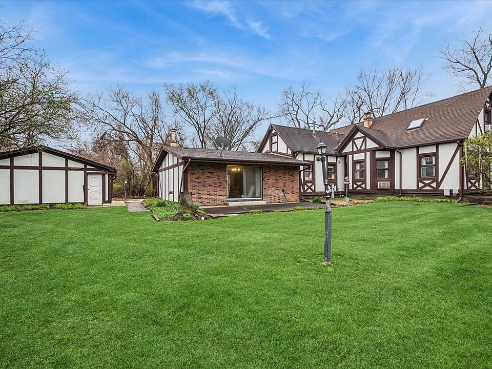 1st image of 609 Forest Edge Ln