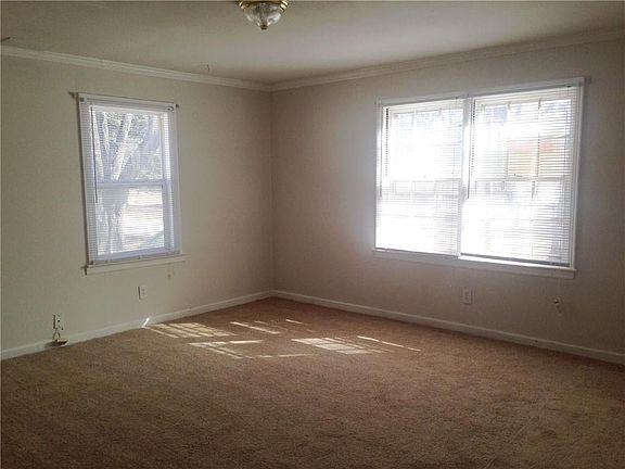 3rd image of 5724 Parkview Ave