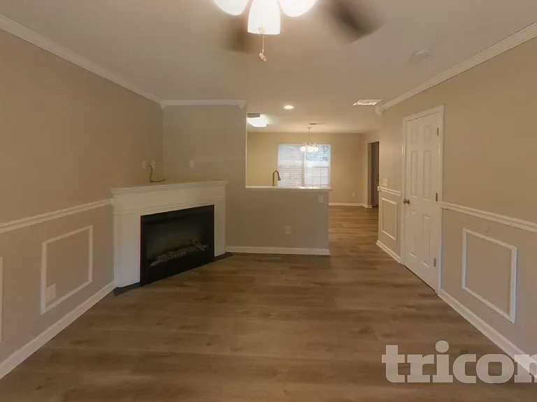 137 Lossie Ln — Photo 2