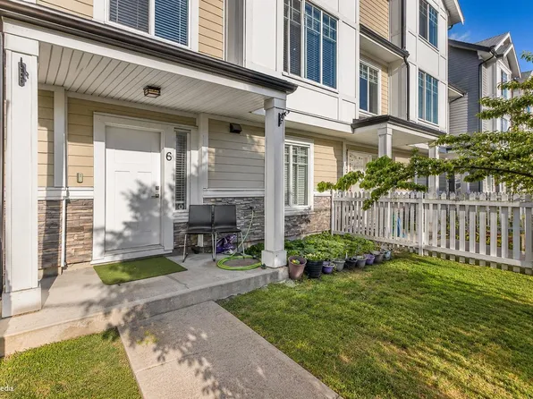 7056 192nd St #6, Surrey, BC V4N 6S6
