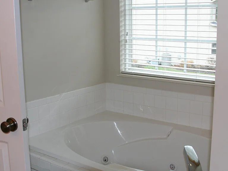 541 Mountain Pass Ln — Photo 21