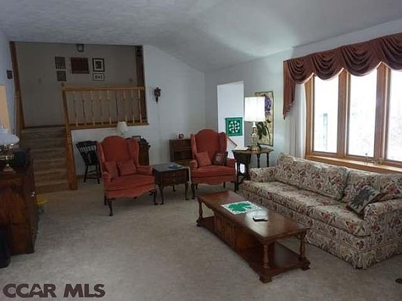 2nd image of 218 Canterbury Dr
