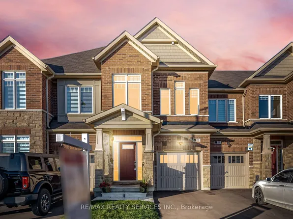 33 Sparrowbrook St, Caledon, ON L7C 4G8