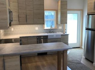 714A Windham St #A, Santa Cruz, CA 95062