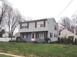 72 Calvert Ave E, Edison, NJ 08820