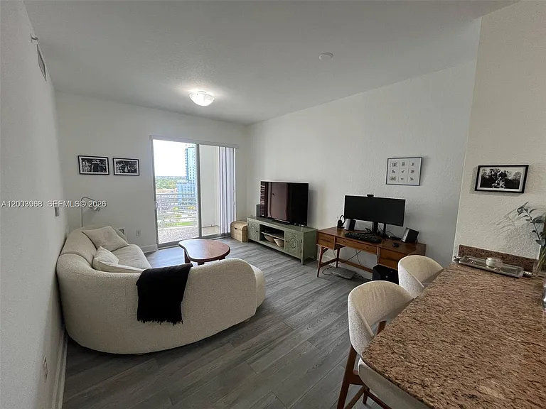 1830 Radius Dr #1218 — Photo 2