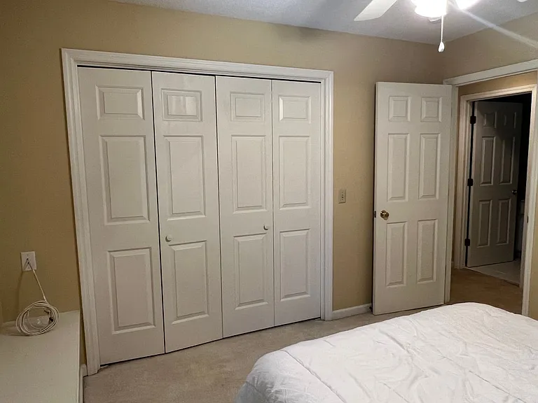 7 Golden Hind Dr — Photo 33
