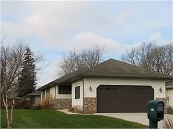 1902 6th St, Nevada, IA 50201