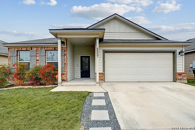 5507 Pearl Valley