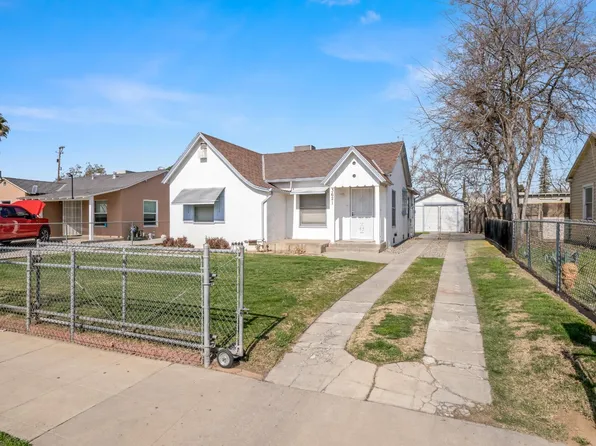 3621 E McKenzie Ave, Fresno, CA 93702