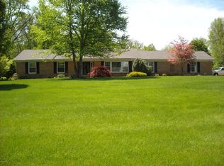 7494 Saint Marys Lake Rd, Battle Creek, MI 49017