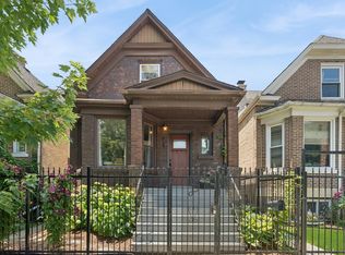 2462 N Linden Pl, Chicago, IL 60647