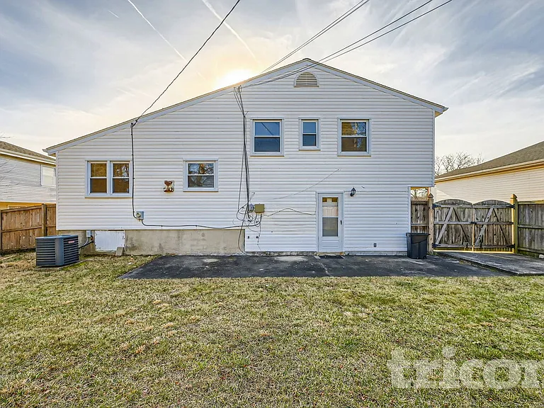 7910 Brookhaven Rd — Photo 4