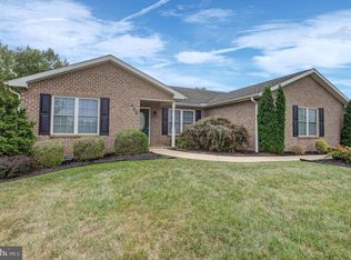 468 W Walter Ave, Greencastle, PA 17225