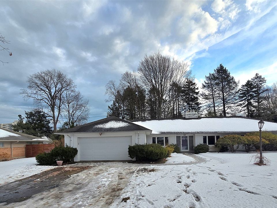 1st image of 315 Monoca Dr