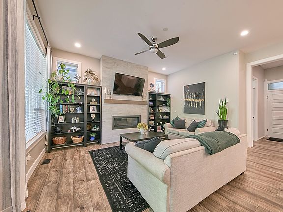 5th image of 13032 237a St