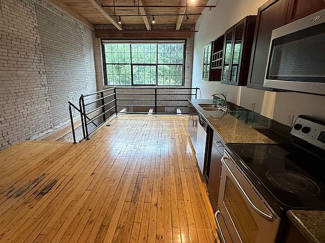 1st image of 533 Columbia Ave APT 178