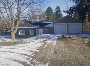 14709 Elm Dr, Newbury, OH 44065