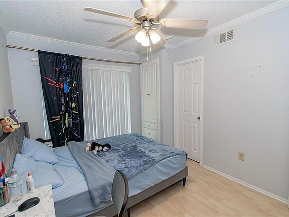 3rd image of 139 OYSTER BAY CIRCLE #200