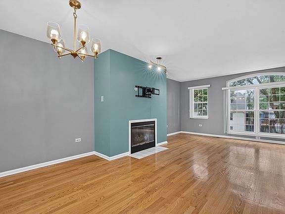 3rd image of 7002 W Belden Ave