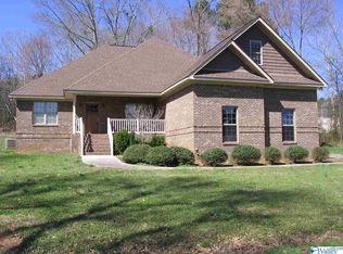 2400 Thomas Ave, Guntersville, AL 35976