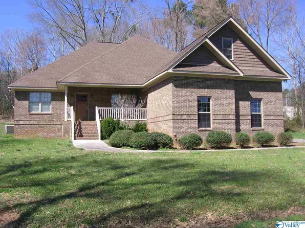 2400 Thomas Ave, Guntersville, AL 35976