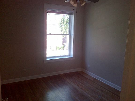 2nd image of 6637 S Woodlawn Ave #1