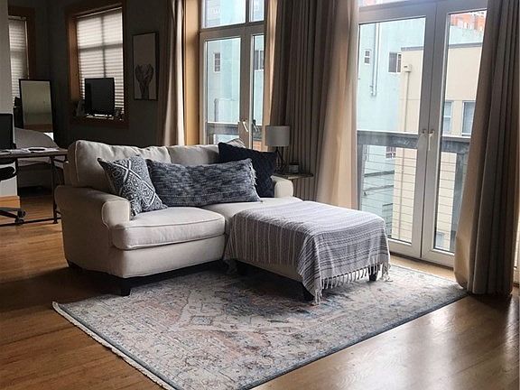 4th image of 81 Vine St APT 406