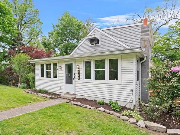 327 Walnut Avenue, New Windsor, NY 12553