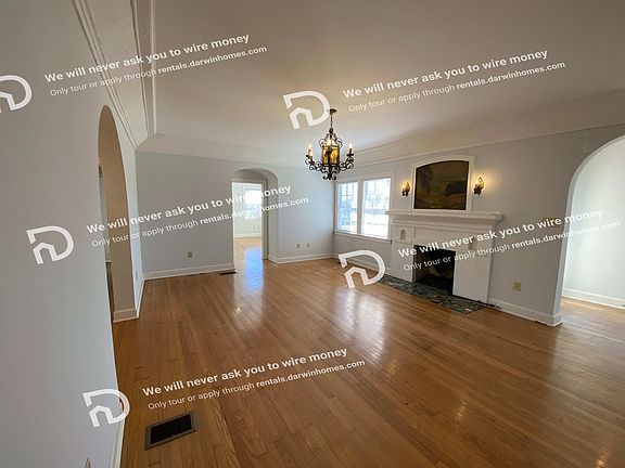 4th image of 1509 W Mistletoe Ave