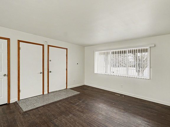 4th image of 3505 Ridgecliffe Dr