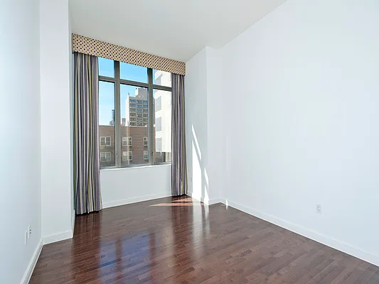 Sold by Sotheby's International Realty | media 17