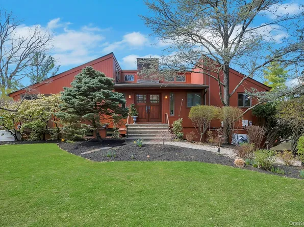 837 Sherry Drive, Valley Cottage, NY 10989