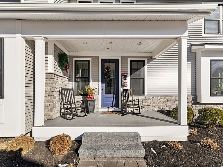 15 Rowell Ln #15 — Photo 4