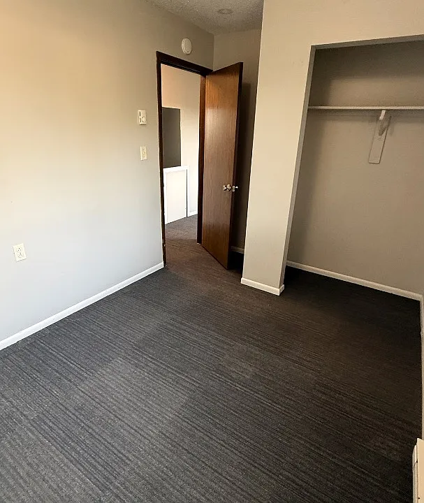 303 Ilion Ave #2