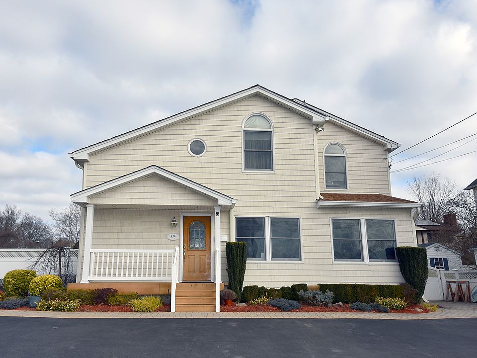 325 Hill Rd, Plainview, NY 11803 Zillow