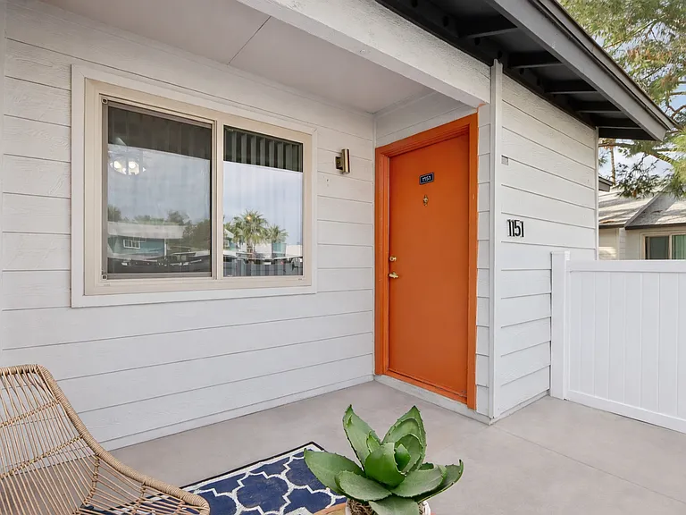 Sunrise in Chandler Apartments — Photo 47
